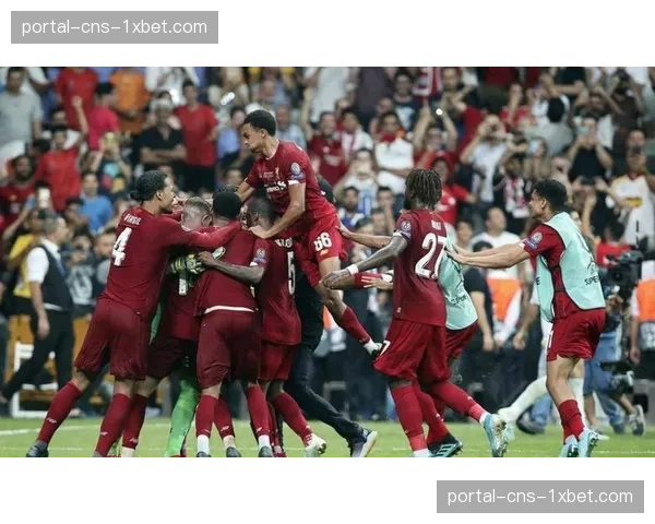 特写：绝杀被VAR吹掉后，诺丁汉森林主帅库珀在边线久久伫立